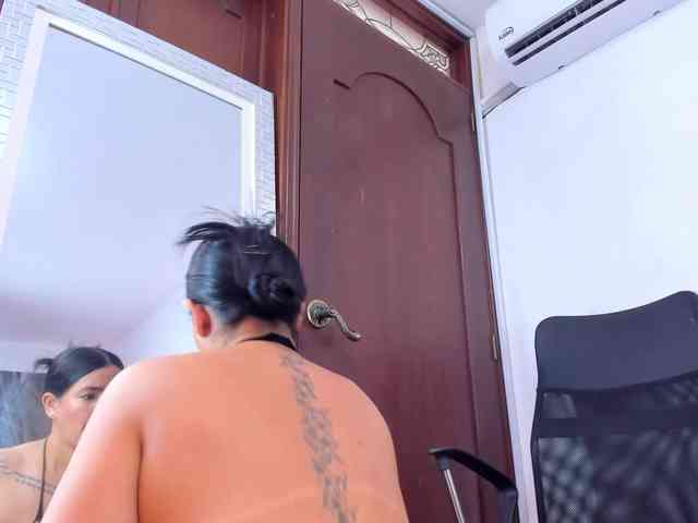 Dashafoxxx webcam