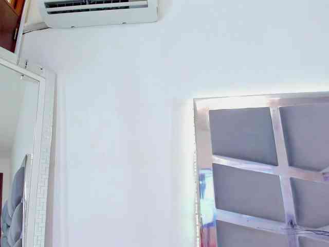 Dashafoxxx webcam