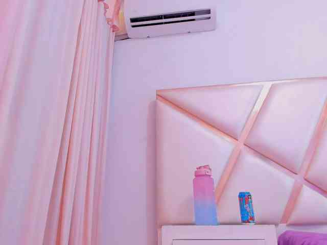 Dashafoxxx webcam