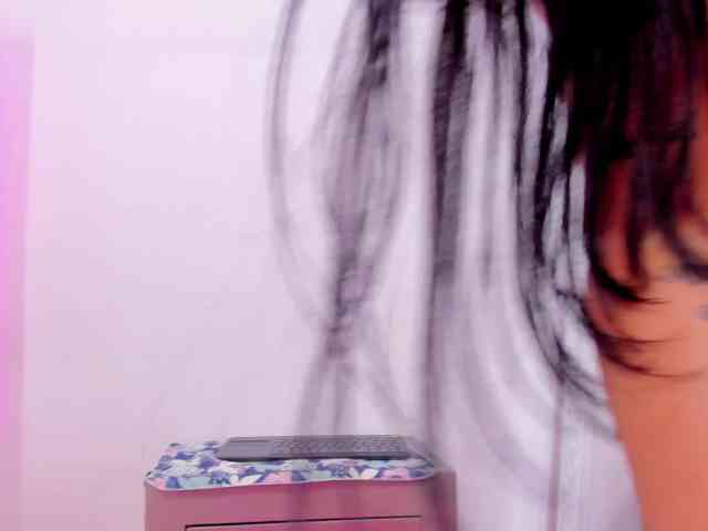 Dashafoxxx webcam