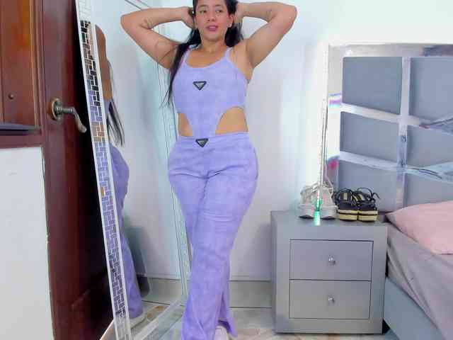 Dashafoxxx webcam