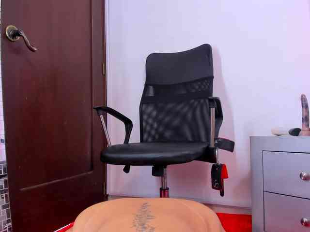 Dashafoxxx webcam
