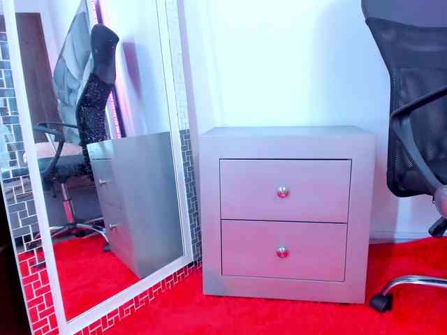 Dashafoxxx webcam