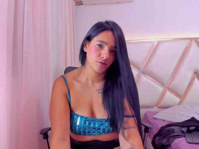 Dashafoxxx webcam