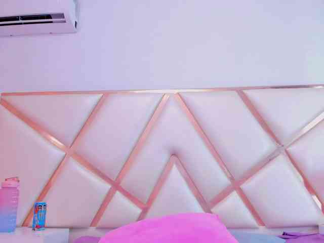 Dashafoxxx webcam
