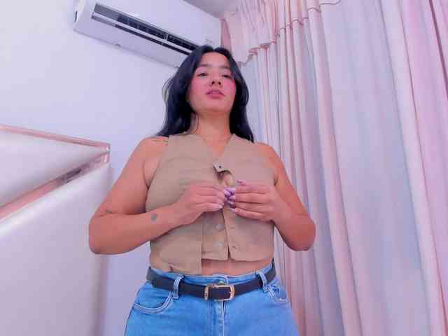 Dashafoxxx webcam