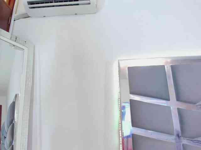 Dashafoxxx webcam