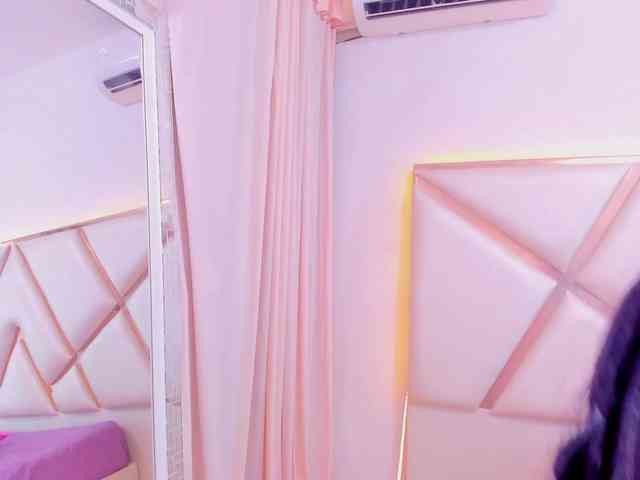 Dashafoxxx webcam
