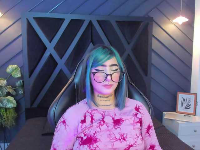  Alahia-Dangelo chat room