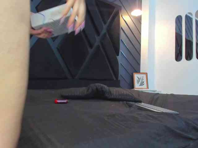 amateur nude webcam Alahia-Dangelo