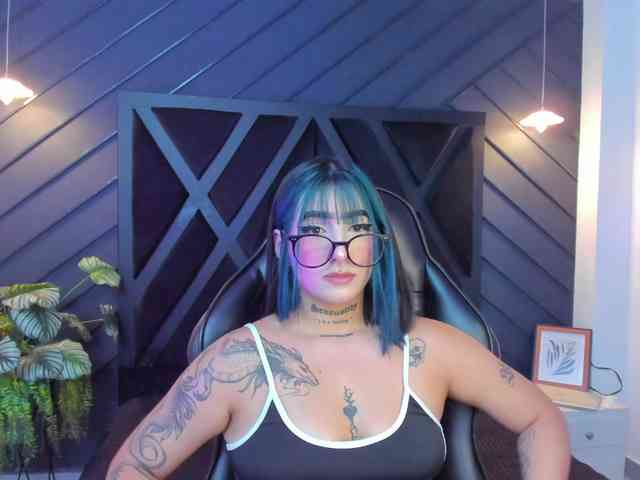 chat naked Alahia-Dangelo