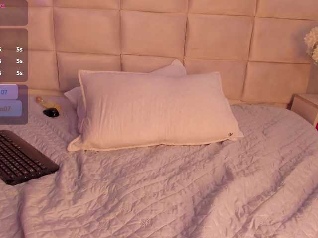 Melany-8's BongaCams show and profile