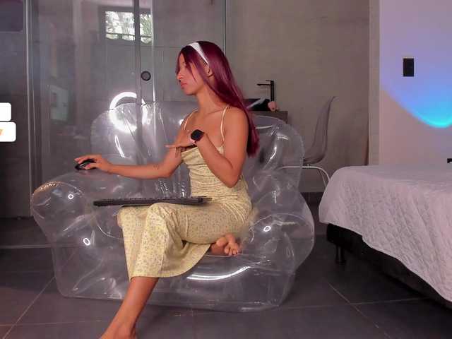 Melany-8's BongaCams show and profile