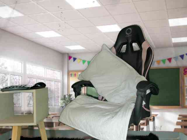 Melany-8 webcam