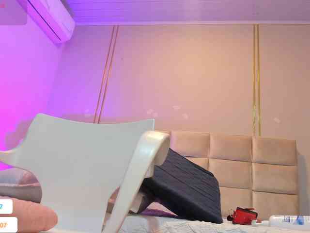 Melany-8 webcam