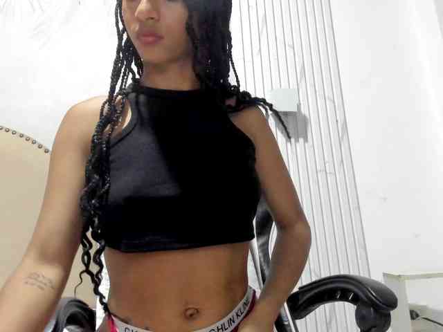 Melany-8 webcam