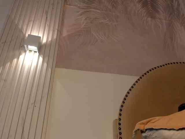Melany-8 webcam