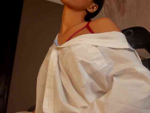 Melany-8 webcam