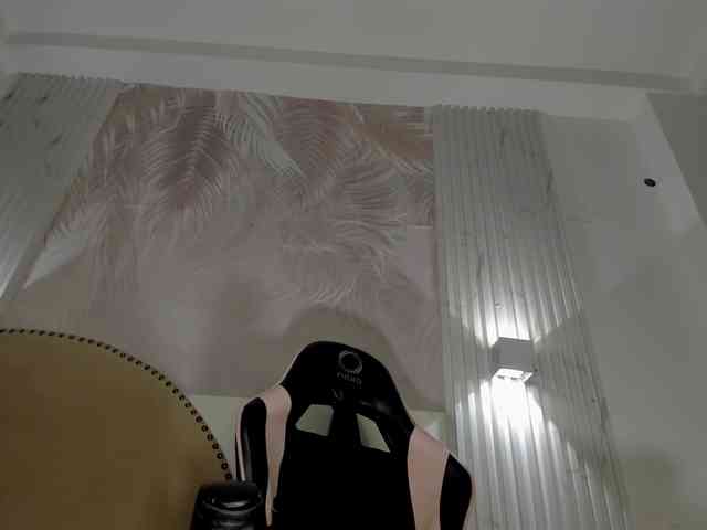 Melany-8 webcam
