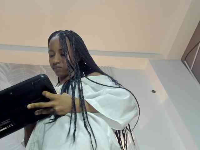 Melany-8 webcam