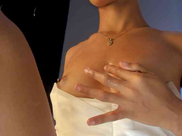 Melany-8 webcam