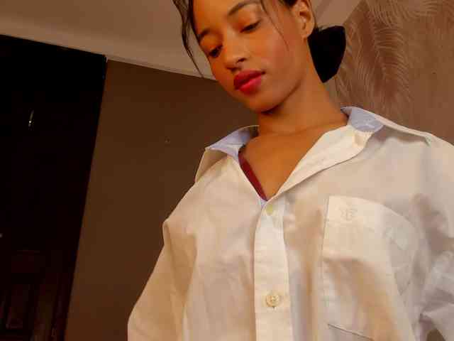 Melany-8 webcam