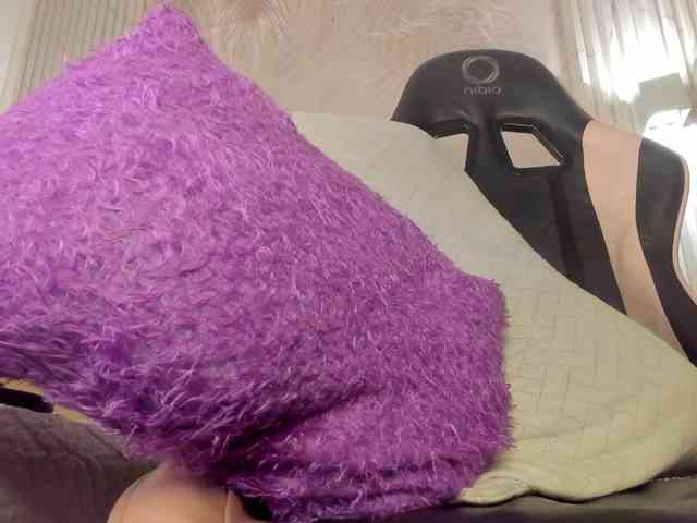 Melany-8 webcam