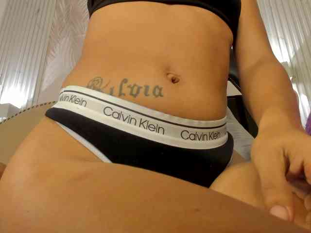 Melany-8 webcam