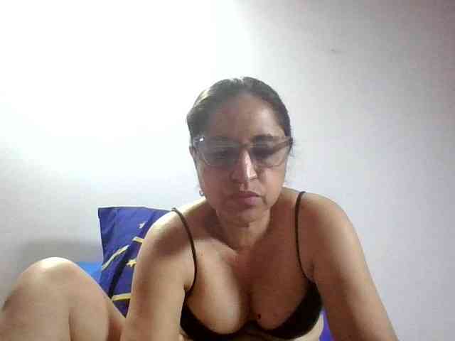 Yaya189 webcam