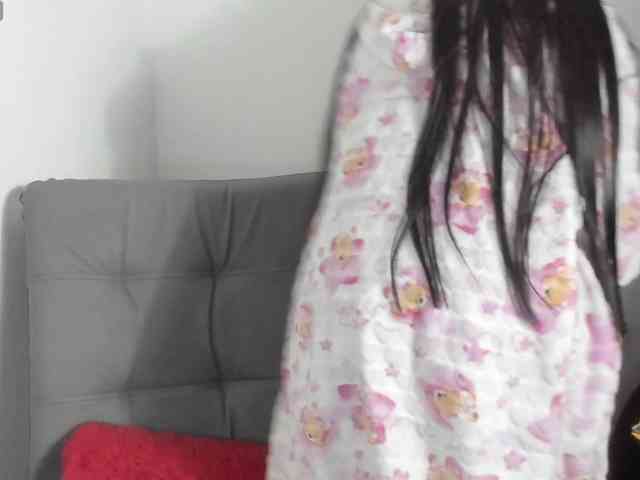Luxy-Nurse webcam