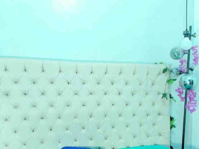 Zara-Blaaze webcam
