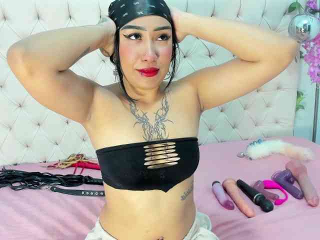 Zara-Blaaze webcam