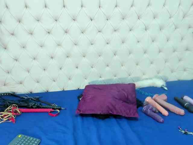 Zara-Blaaze webcam