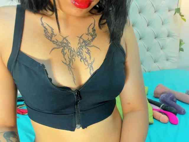 Zara-Blaaze webcam