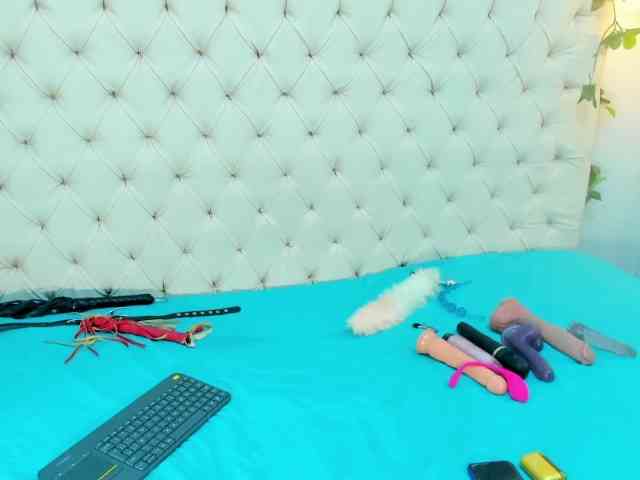Zara-Blaaze webcam