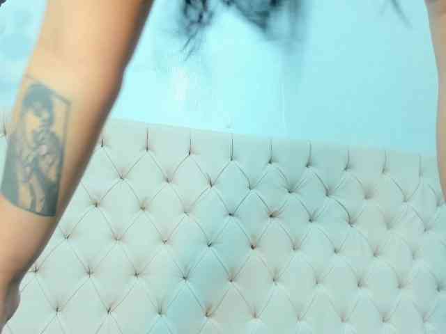 Zara-Blaaze webcam