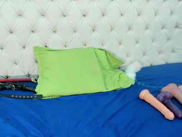 Zara-Blaaze webcam