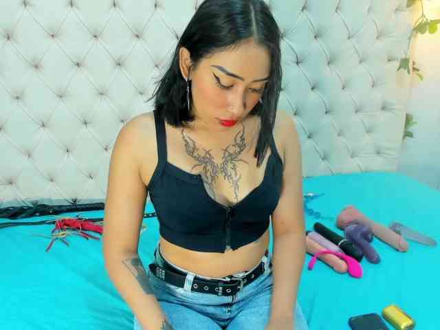 Zara-Blaaze webcam