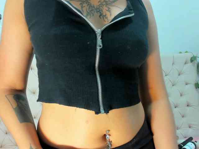 Zara-Blaaze webcam