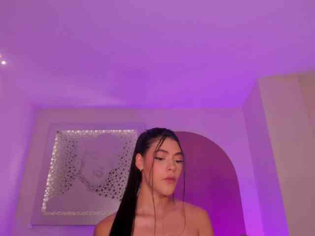 SaraNovac webcam