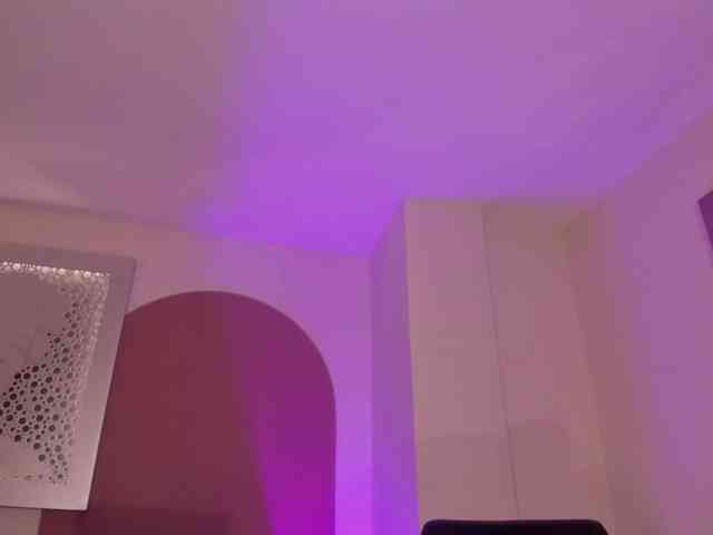 SaraNovac webcam