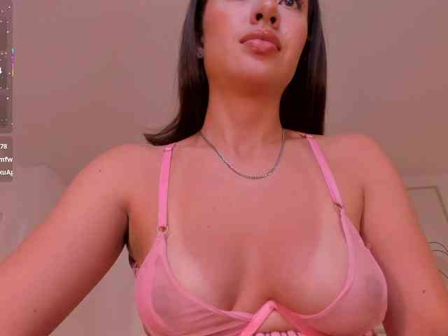 LannaCarter webcam