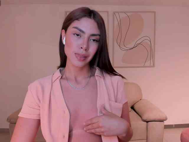 LannaCarter webcam