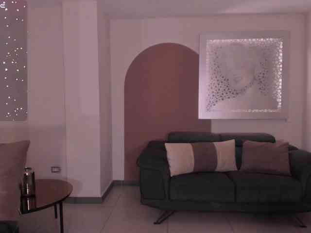 LannaCarter webcam