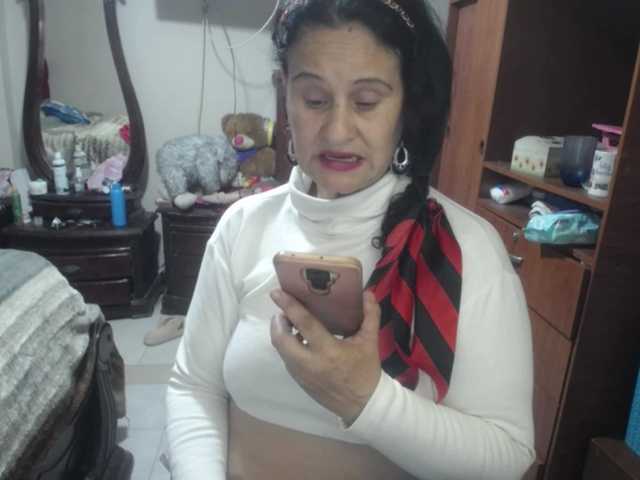 jazmin-mature's BongaCams show and profile