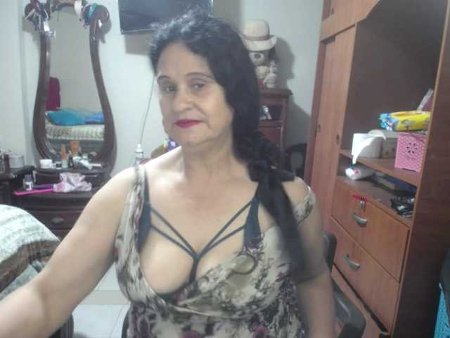jazmin-mature's BongaCams show and profile