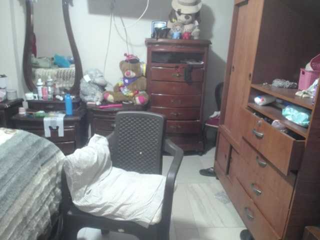 jazmin-mature's BongaCams show and profile