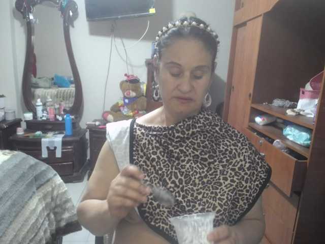 jazmin-mature's BongaCams show and profile