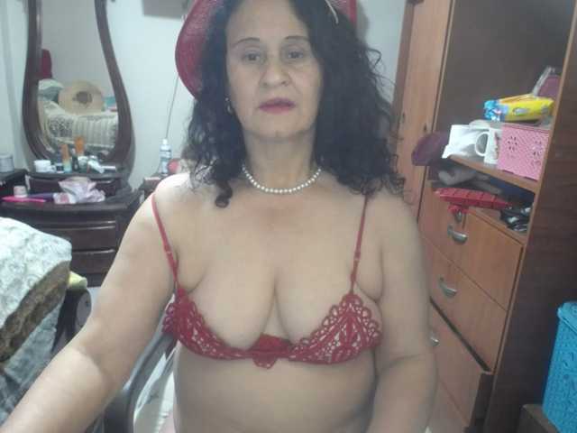 le modèle jazmin-mature est en webcam porno dans un show sur le site bongacams, il possède les tags suivants: Latino/Hispanic,Brunette,Shaved