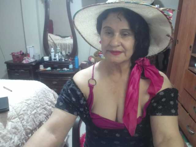 jazmin-mature's BongaCams show and profile